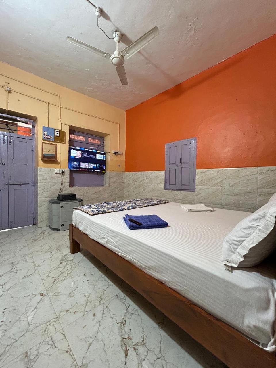 Temple View Guest House Hampi Room photo